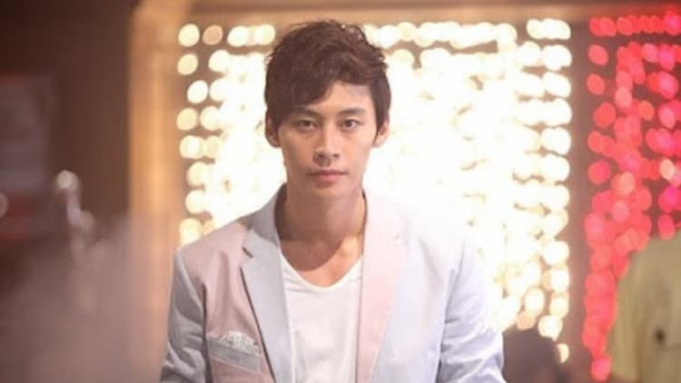 Jung Eun Woo