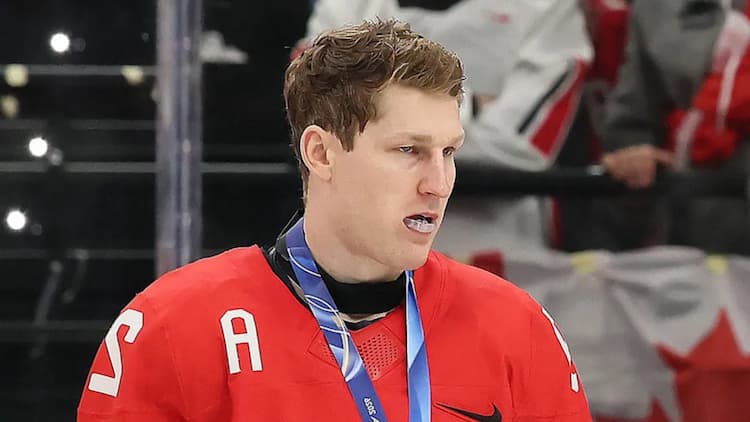 Nathan MacKinnon